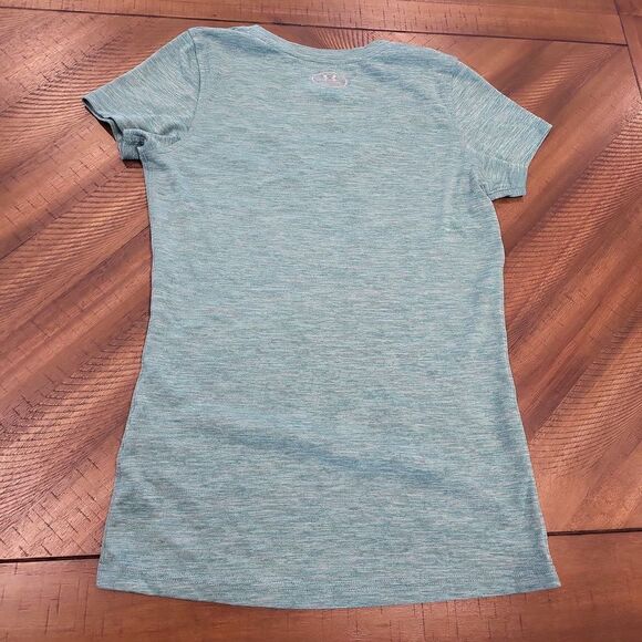 Under Armour Tee Green and White Xtra Small (XS) - Picture 3 of 3